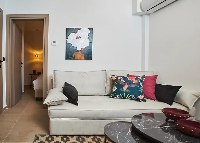 Magenta Luxury Apartments By Binobi!
