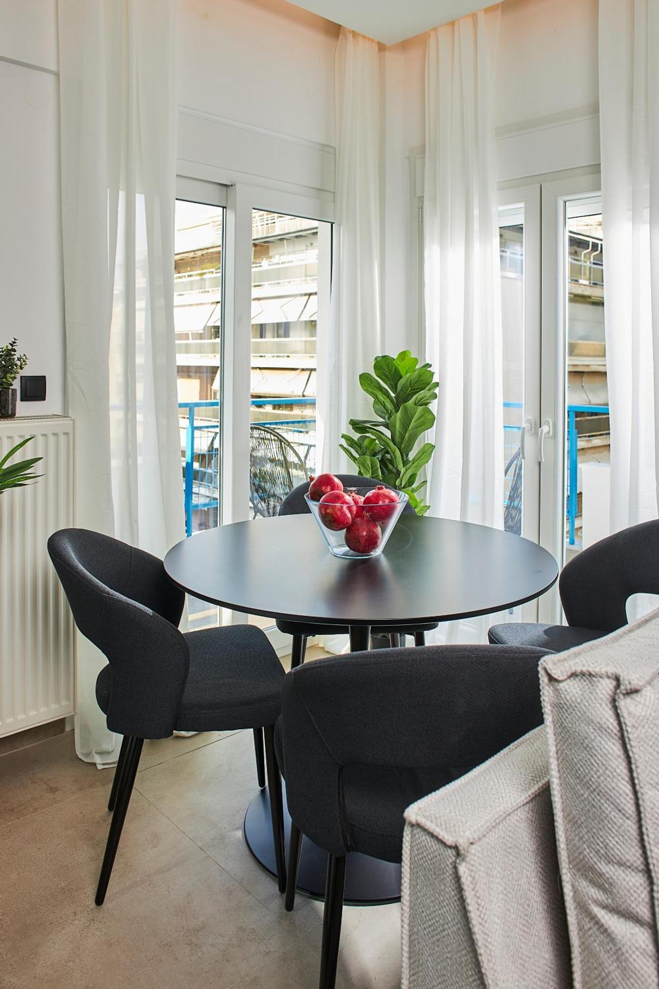 Magenta Luxury By Binobi! * Thessaloniki